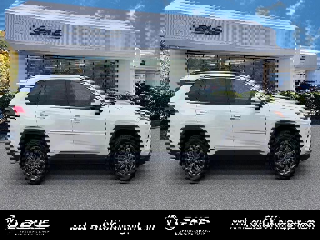 Used 2022 Toyota RAV4 Limited w/ Limited Grade Weather Package image 5