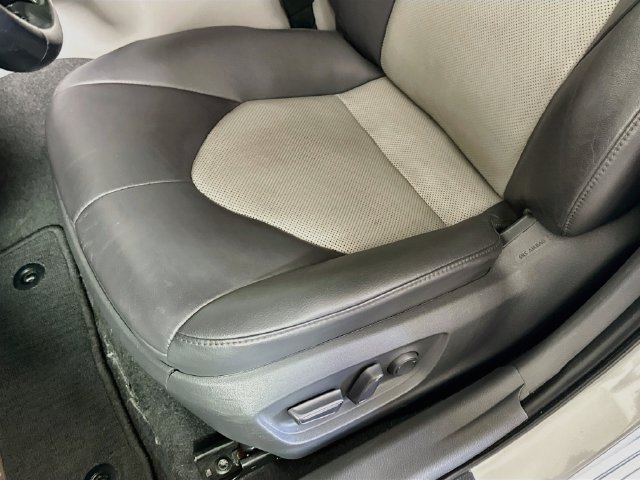 Certified 2020 Toyota Camry XLE FWD image 20
