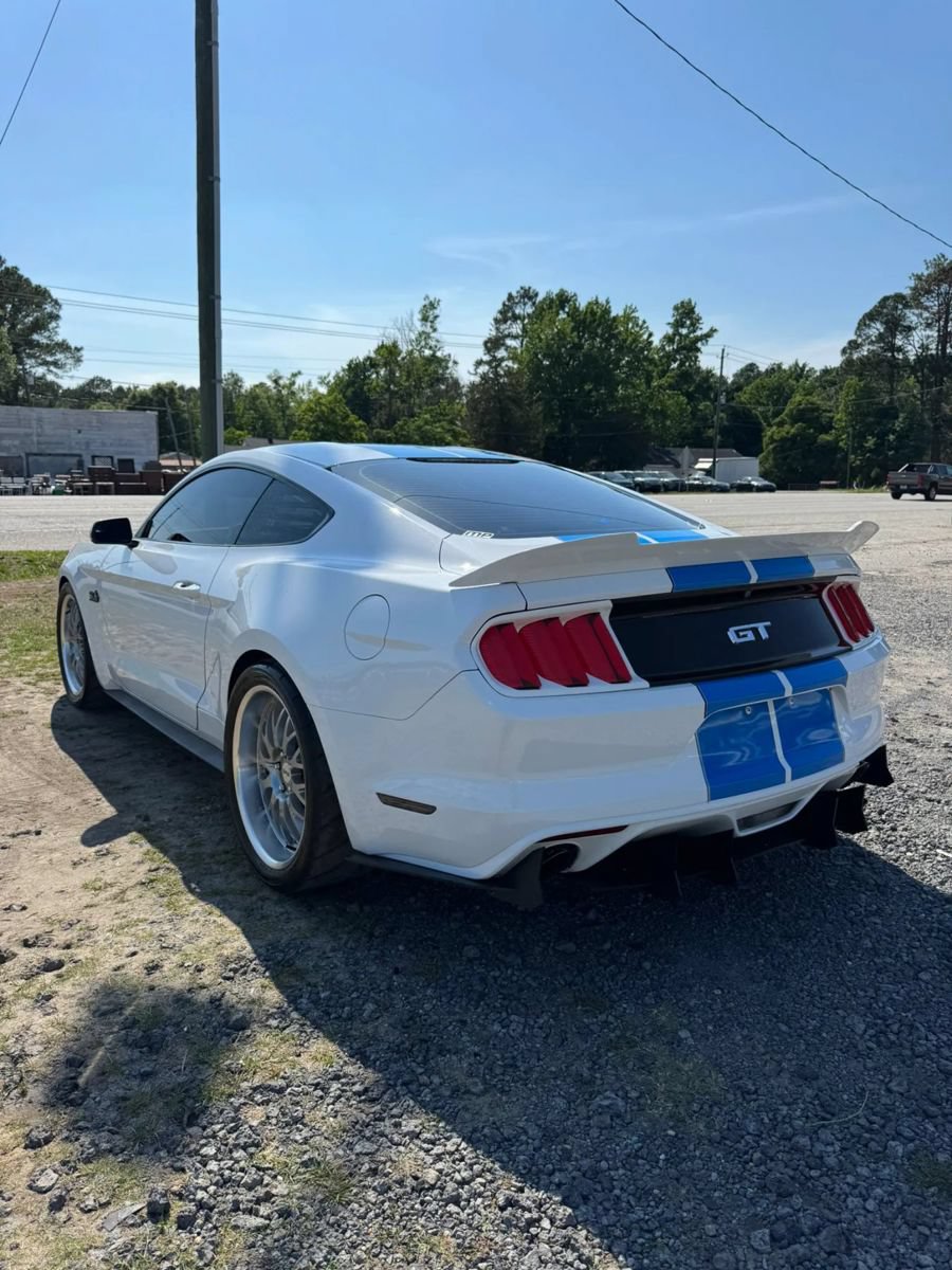 Used 2016 Ford Mustang GT RWD image 7