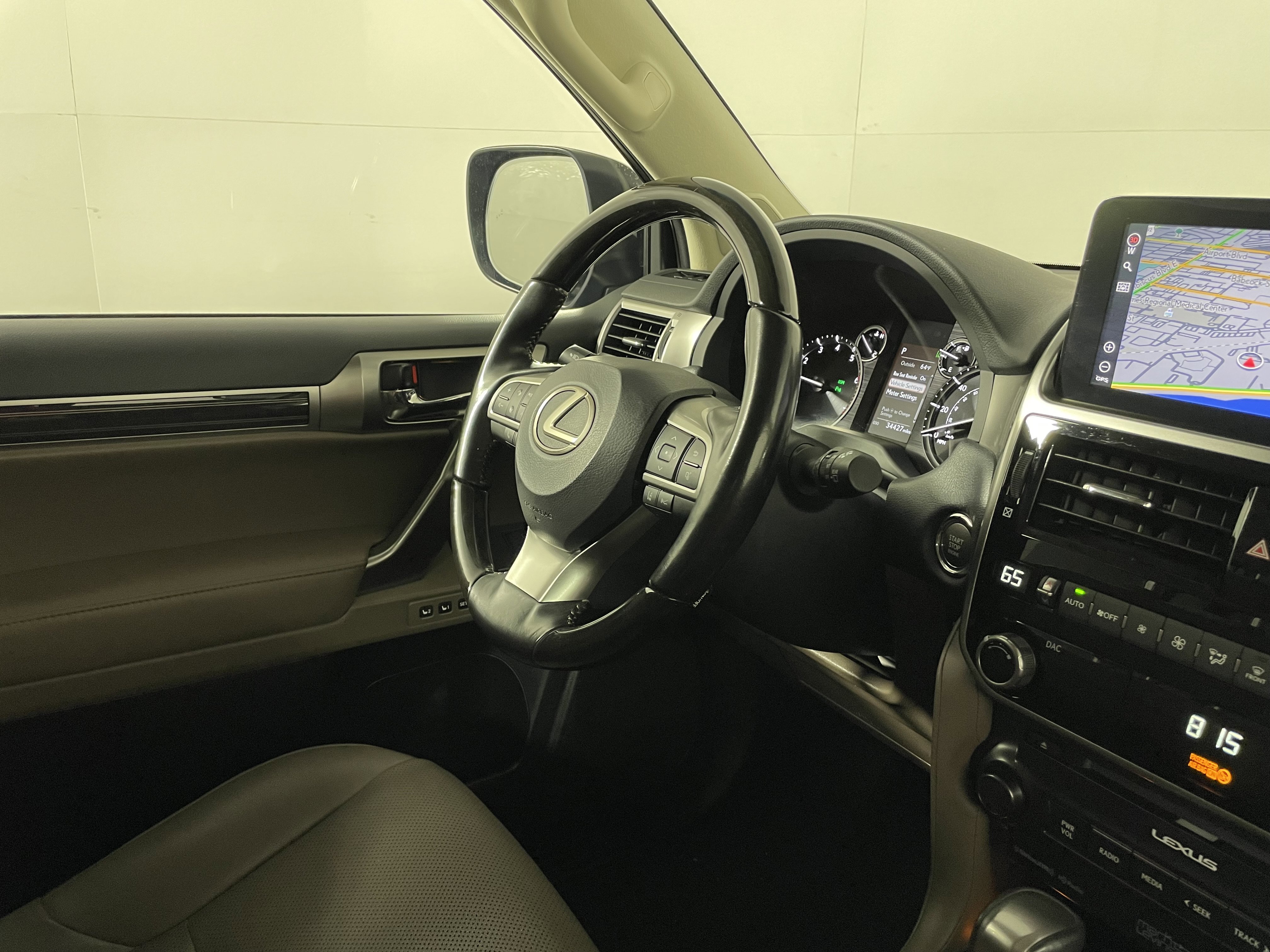 Used 2023 Lexus GX 460 Premium image 10