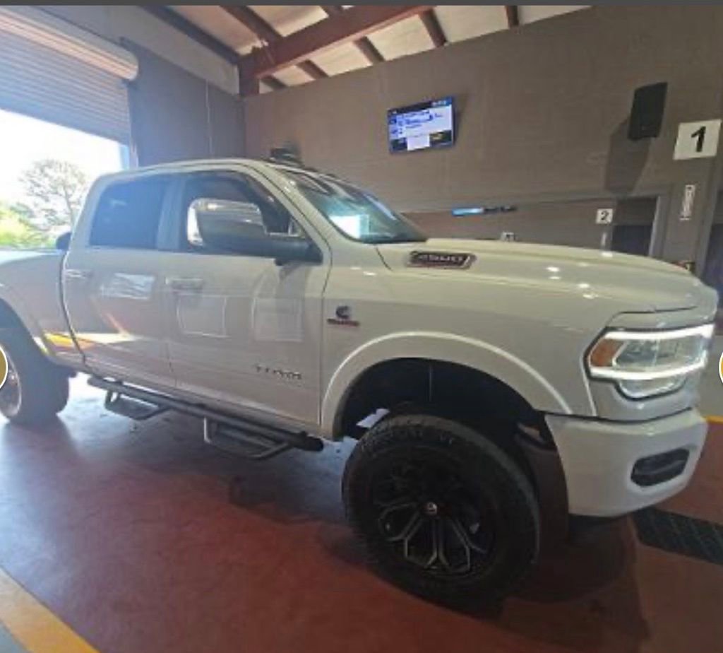 Used 2021 RAM 2500 Laramie AWD/4WD image 5