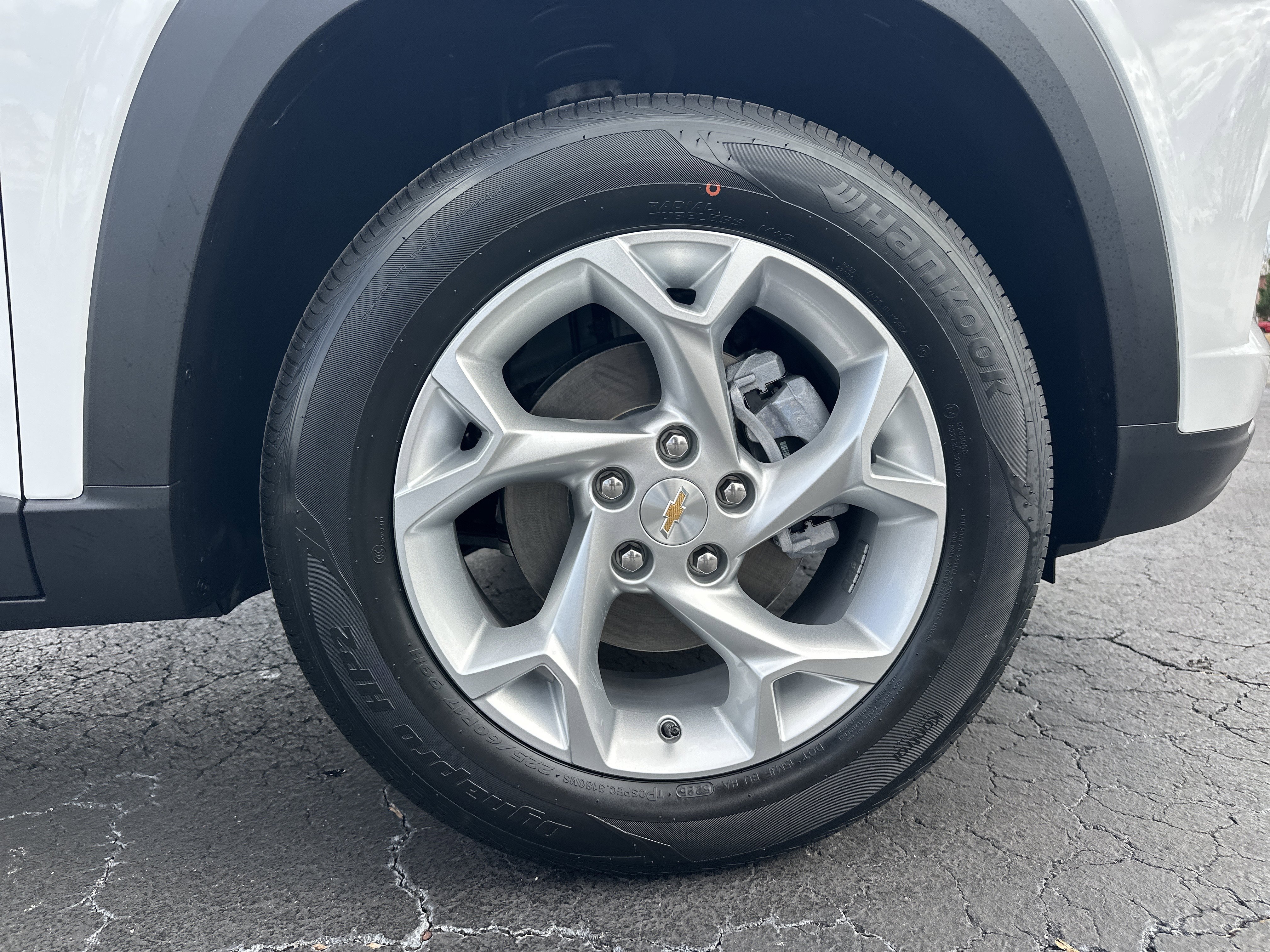 New 2026 Chevrolet Trax LS w/ LS Convenience Package FWD image 14