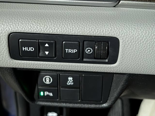 Used 2019 Honda Accord Touring image 23