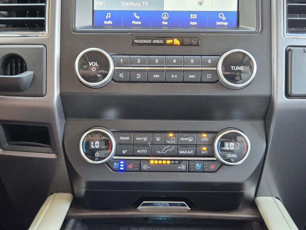 Used 2021 Ford Expedition Max Platinum AWD/4WD image 18