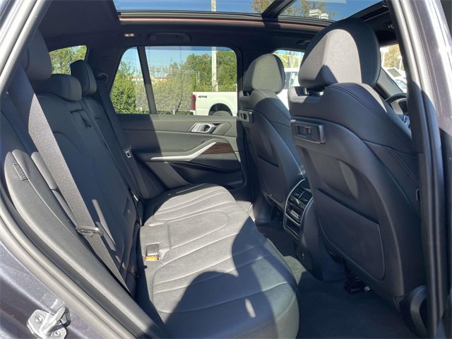 Used 2021 BMW X5 xDrive40i w/ Convenience Package image 29