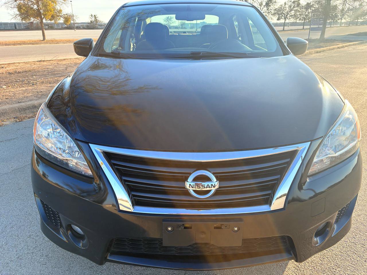 Used 2013 Nissan Sentra SR w/ Premium Pkg image 7
