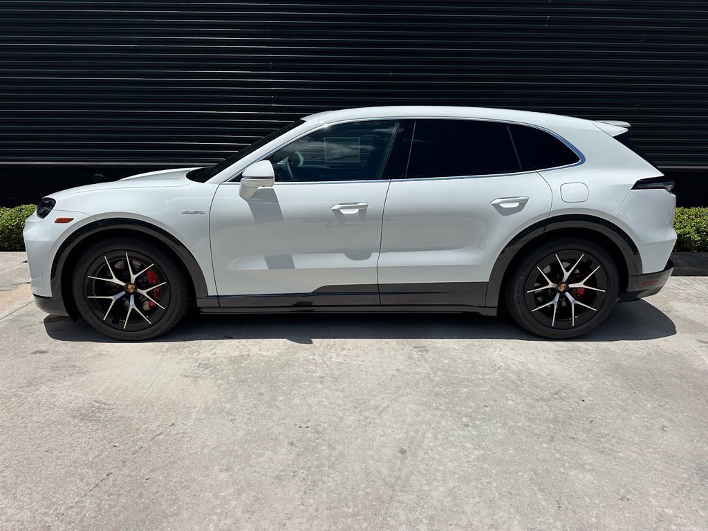 New 2026 Porsche Cayenne S AWD/4WD image 2