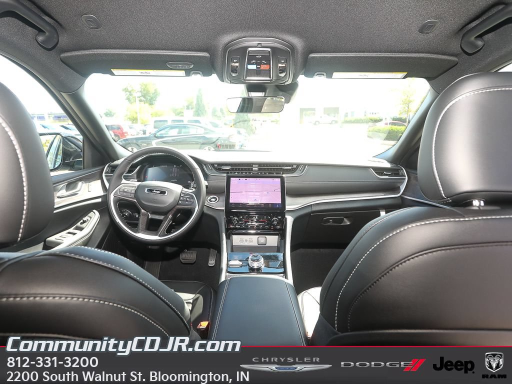 New 2025 Jeep Grand Cherokee Limited AWD/4WD image 23