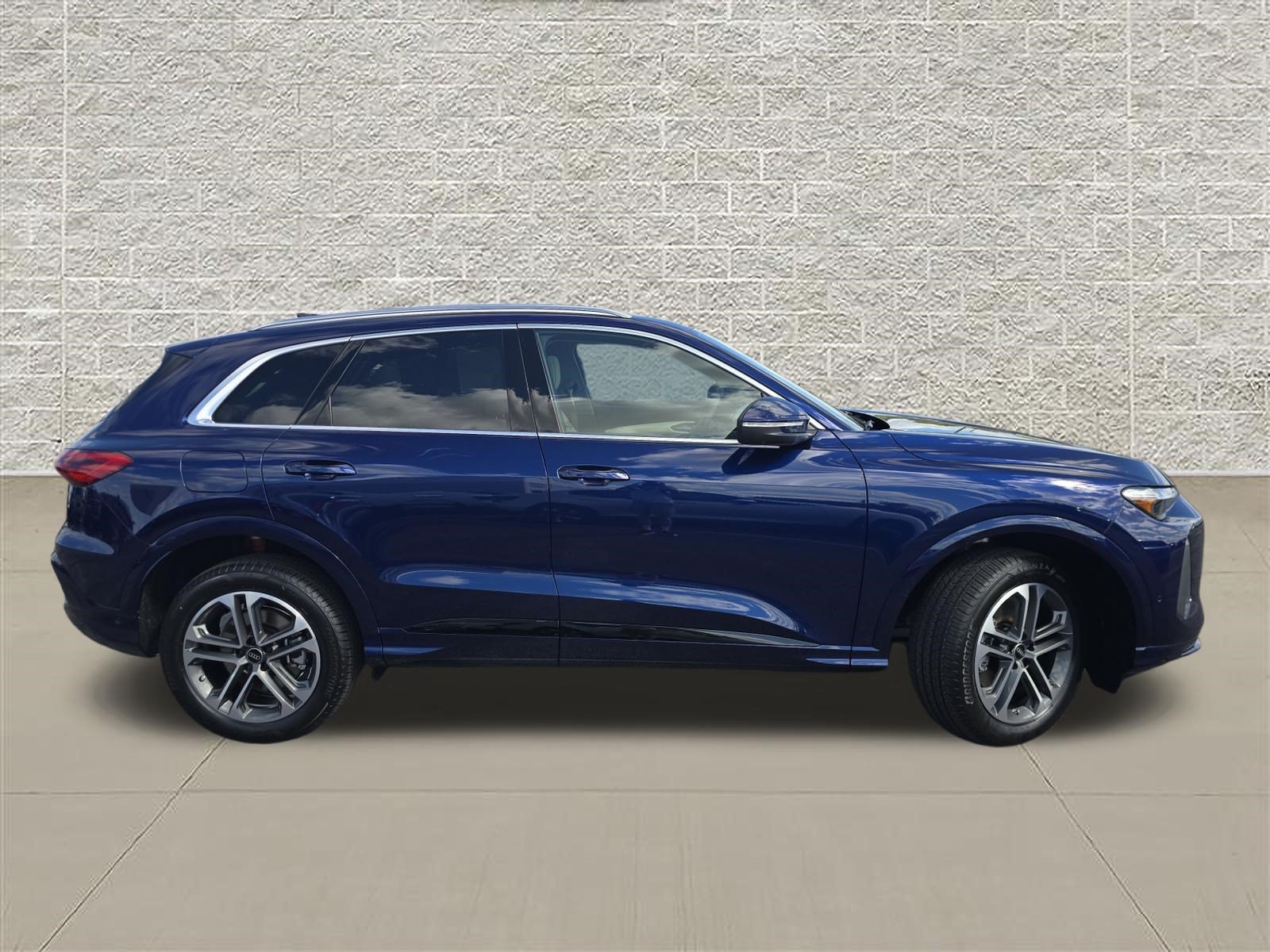 New 2026 Audi Q5 Premium Plus AWD/4WD image 8
