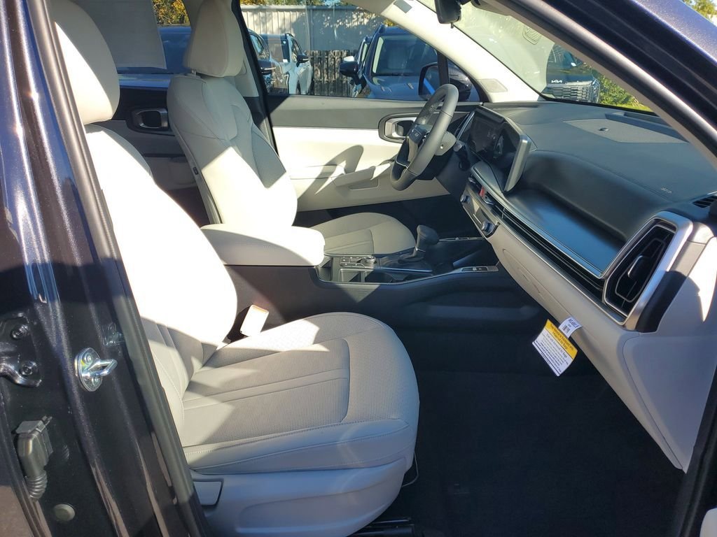New 2026 Kia Sorento S w/ S Panoramic Sunroof Package FWD image 7