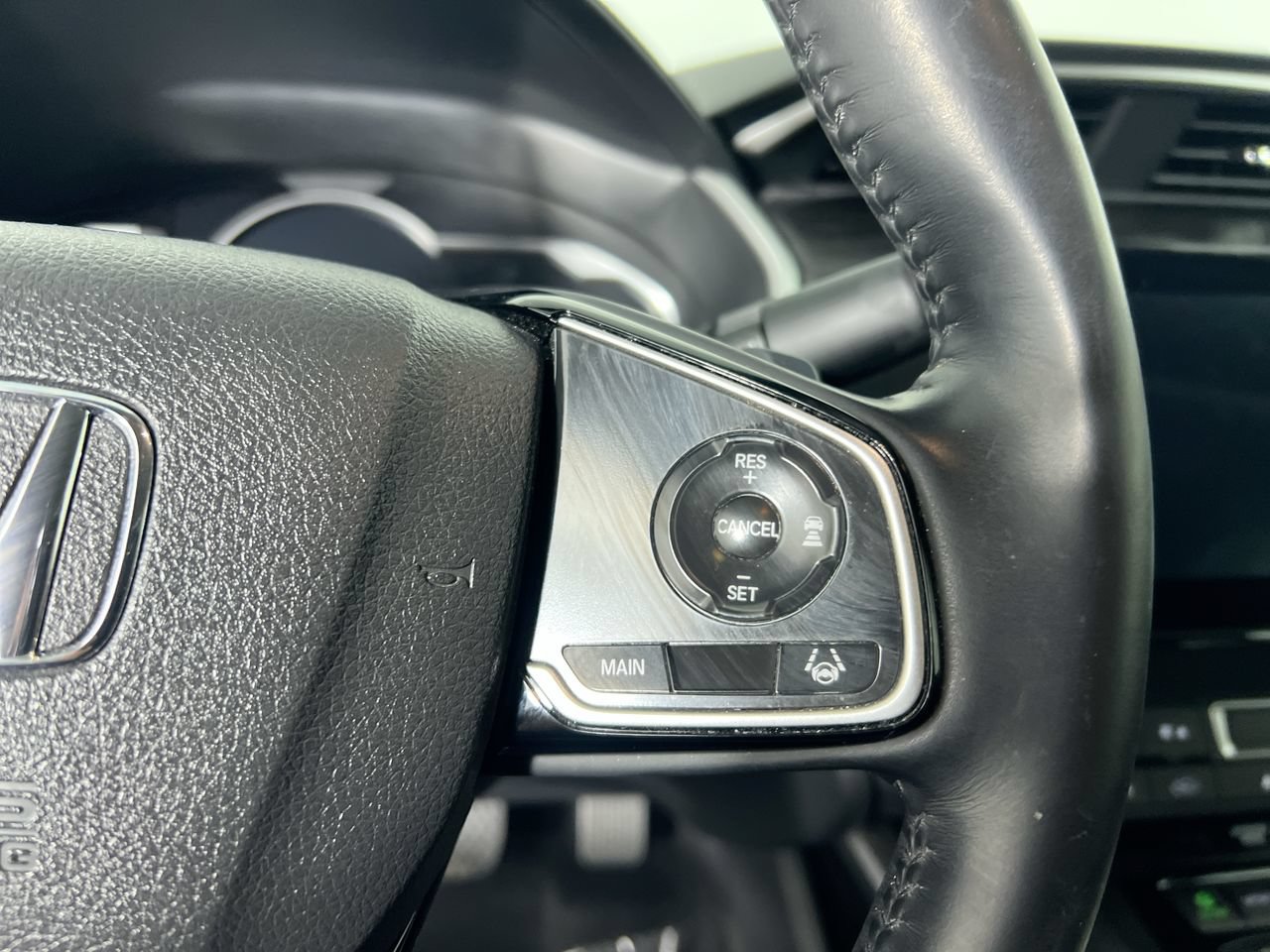 Used 2021 Honda Clarity Touring image 13