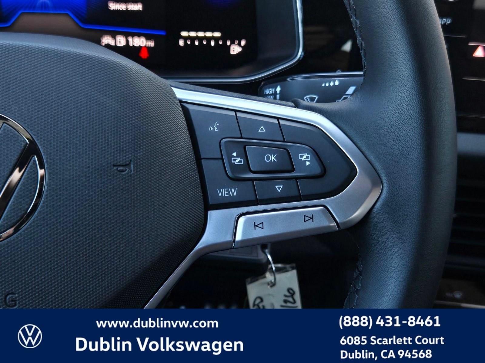 Certified 2025 Volkswagen Jetta Sport FWD image 19