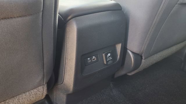 Used 2022 Nissan Frontier SV image 18