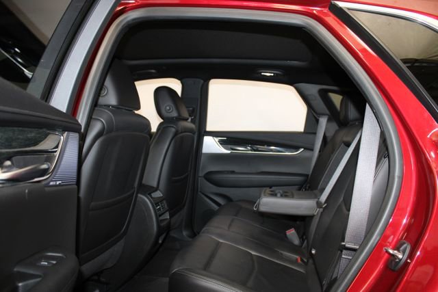 Used 2020 Cadillac XT5 Premium Luxury w/ LPO, Floor Liner Package AWD/4WD image 5