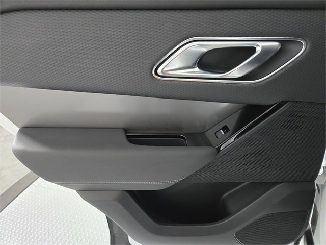 Used 2019 Land Rover Range Rover Velar image 19