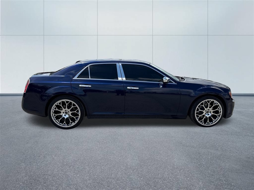 Used 2014 Chrysler 300 S w/ Luxury Group RWD image 6