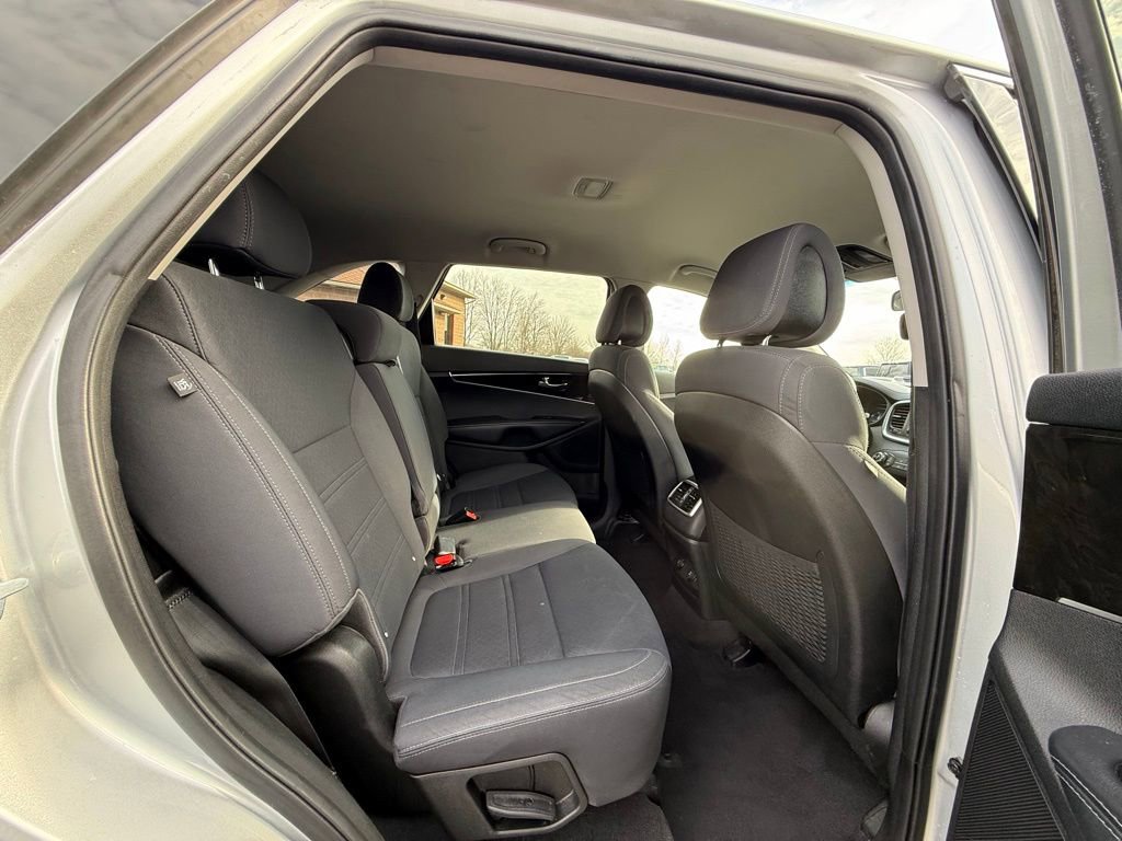 Used 2016 Kia Sorento LX image 20