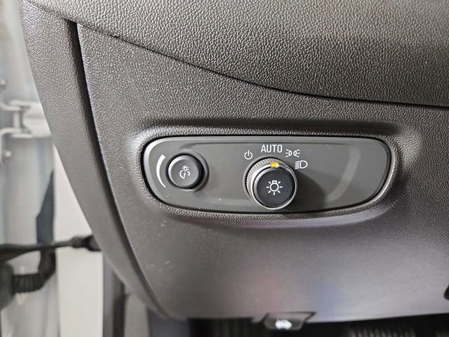 Used 2022 Chevrolet Equinox RS w/ LPO, Floor Liner Package image 28