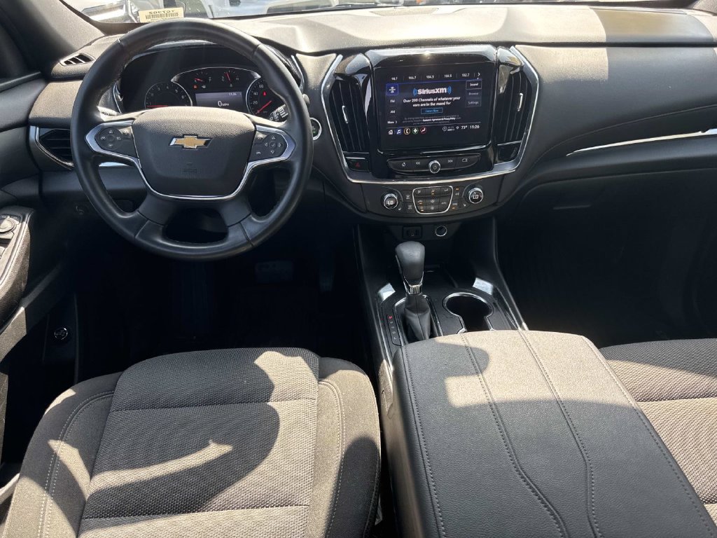 Used 2023 Chevrolet Traverse LT FWD image 9