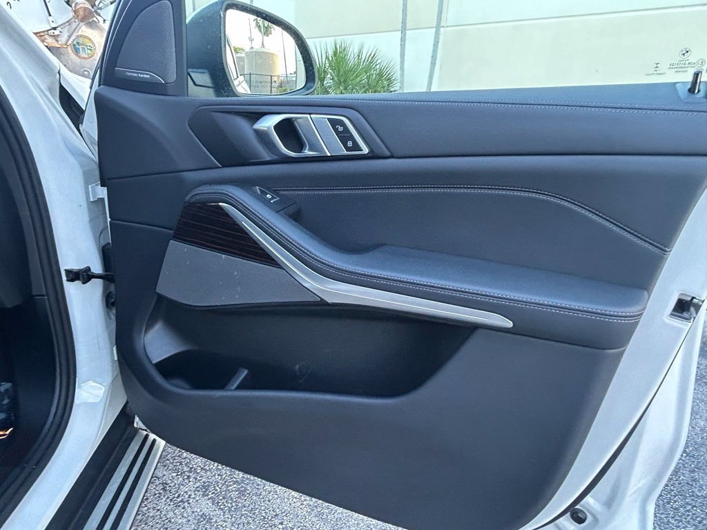 Used 2026 BMW X5 sDrive40i RWD image 32