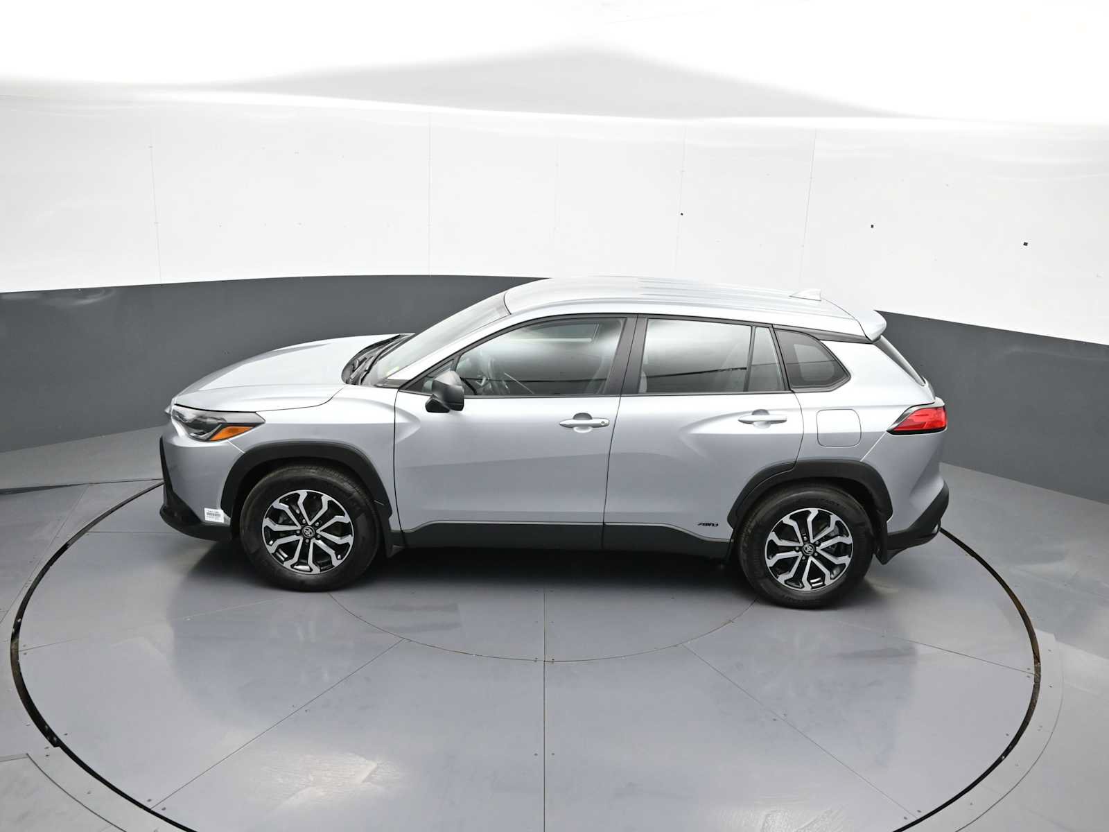Certified 2024 Toyota Corolla Cross AWD Hybrid image 38