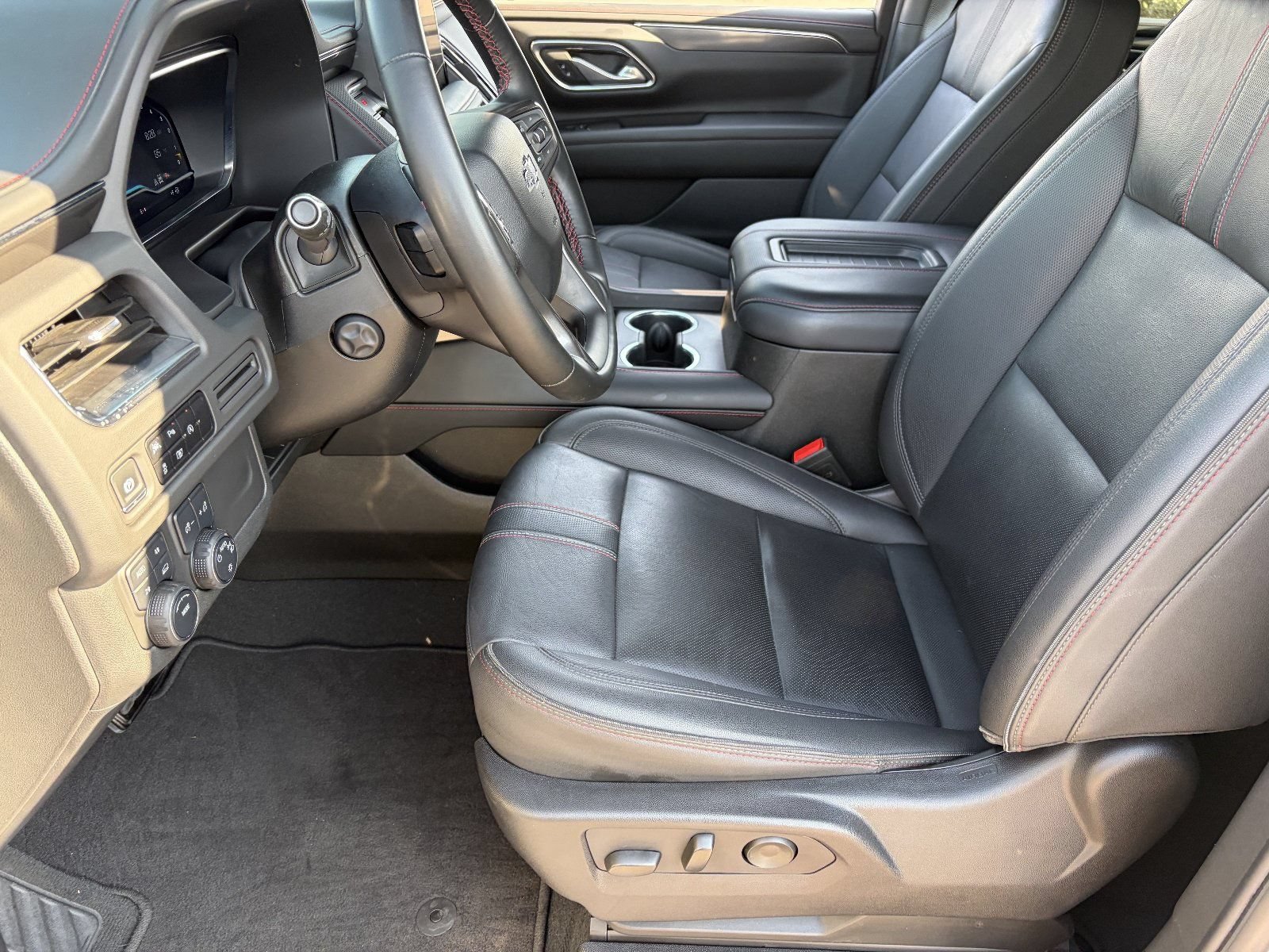 Used 2024 Chevrolet Tahoe RST w/ RST Performance Edition AWD/4WD image 20