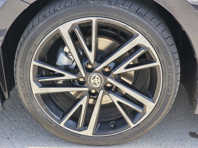 Used 2025 Toyota Camry XSE image 8