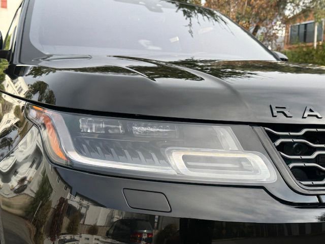 Used 2018 Land Rover Range Rover Sport HSE image 13