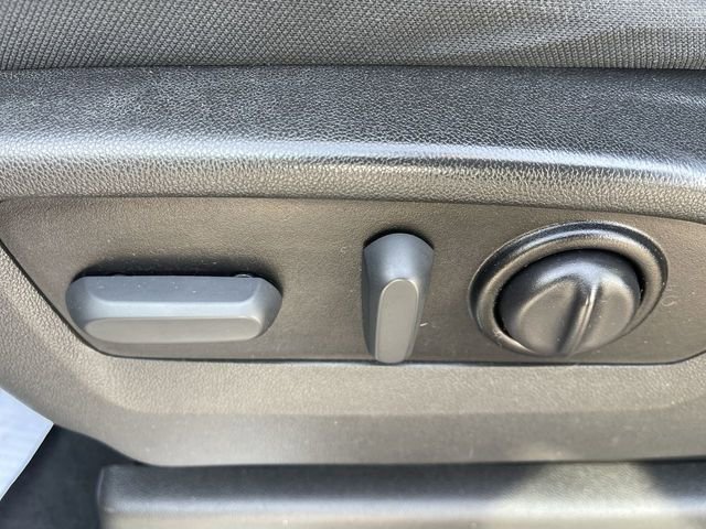 Used 2022 Chevrolet Silverado 1500 LT image 12