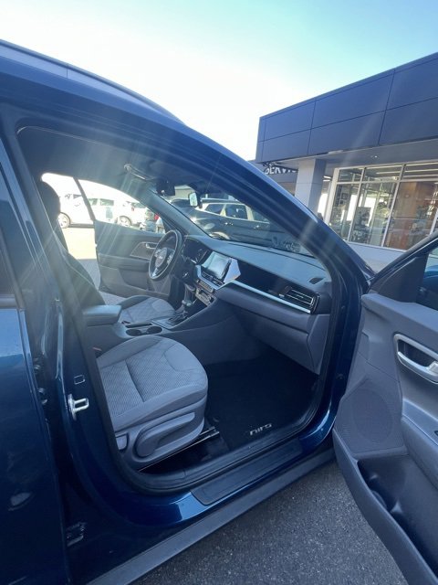 Used 2022 Kia Niro LX image 15