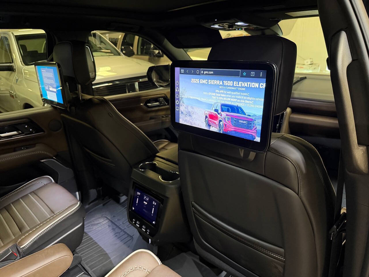 Used 2026 GMC Yukon Denali Ultimate AWD/4WD image 5