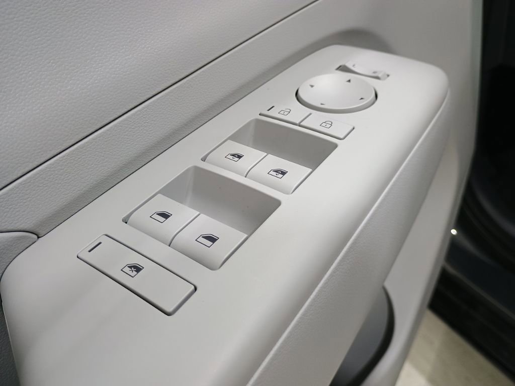 New 2026 Hyundai Kona SEL Sport AWD/4WD image 18