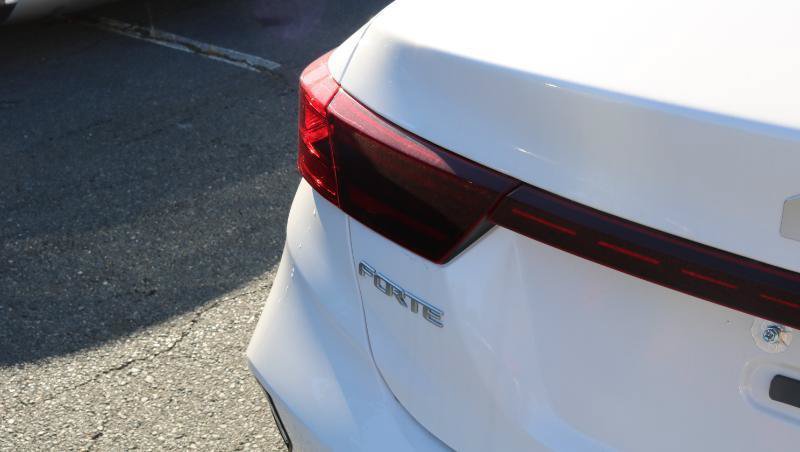 Used 2024 Kia Forte LXS FWD image 6