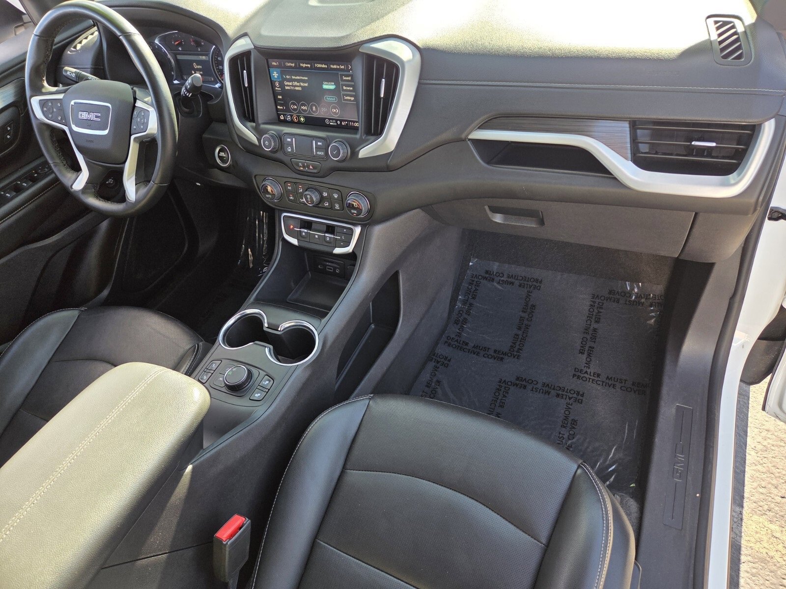 Used 2024 GMC Terrain SLT image 16