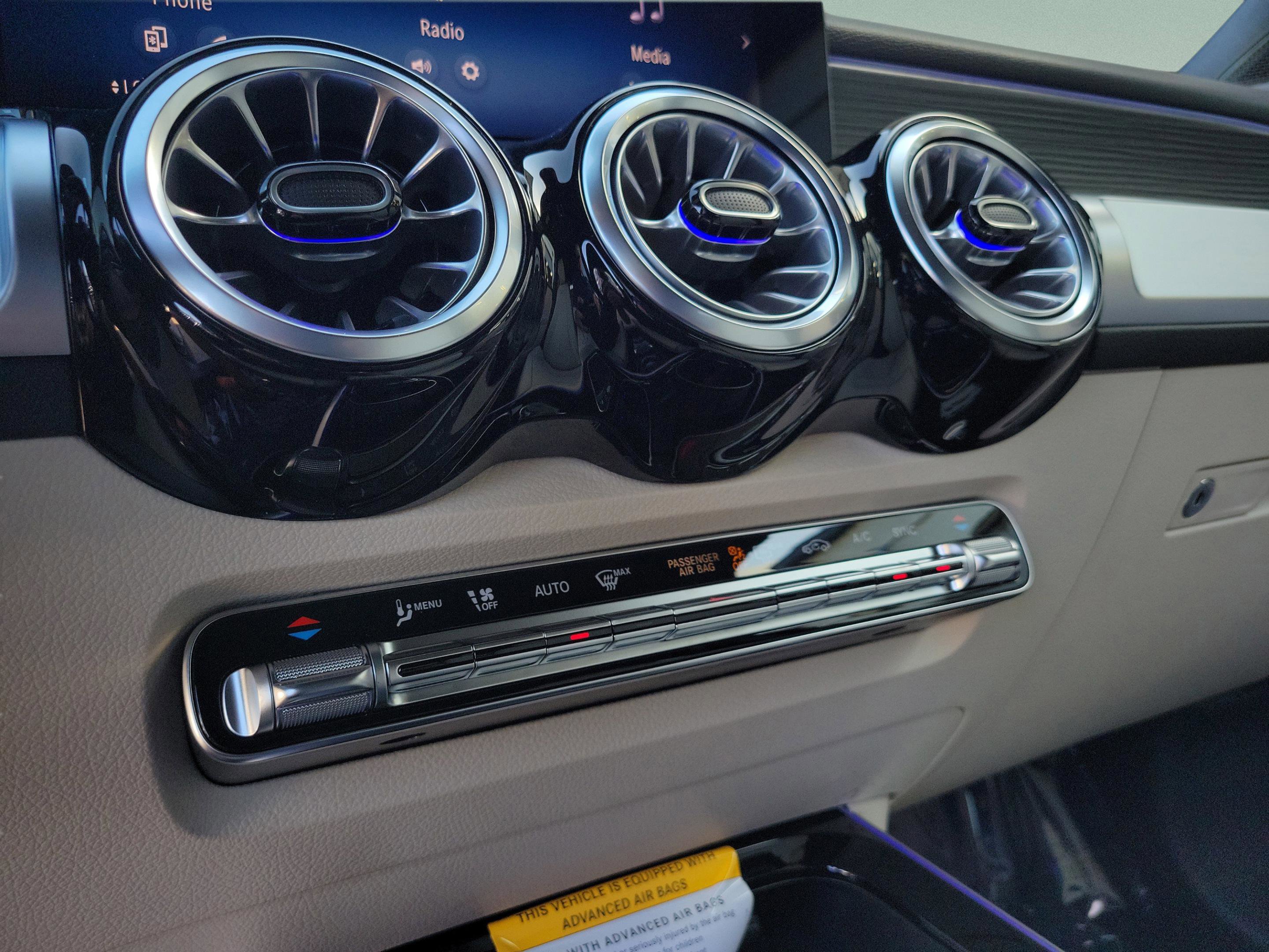 Certified 2026 Mercedes-Benz GLB 250 GLB 250 image 29