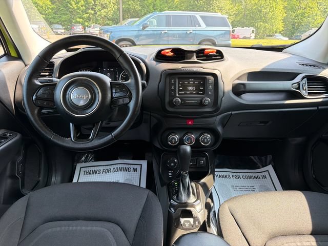 Used 2017 Jeep Renegade Altitude AWD/4WD image 14