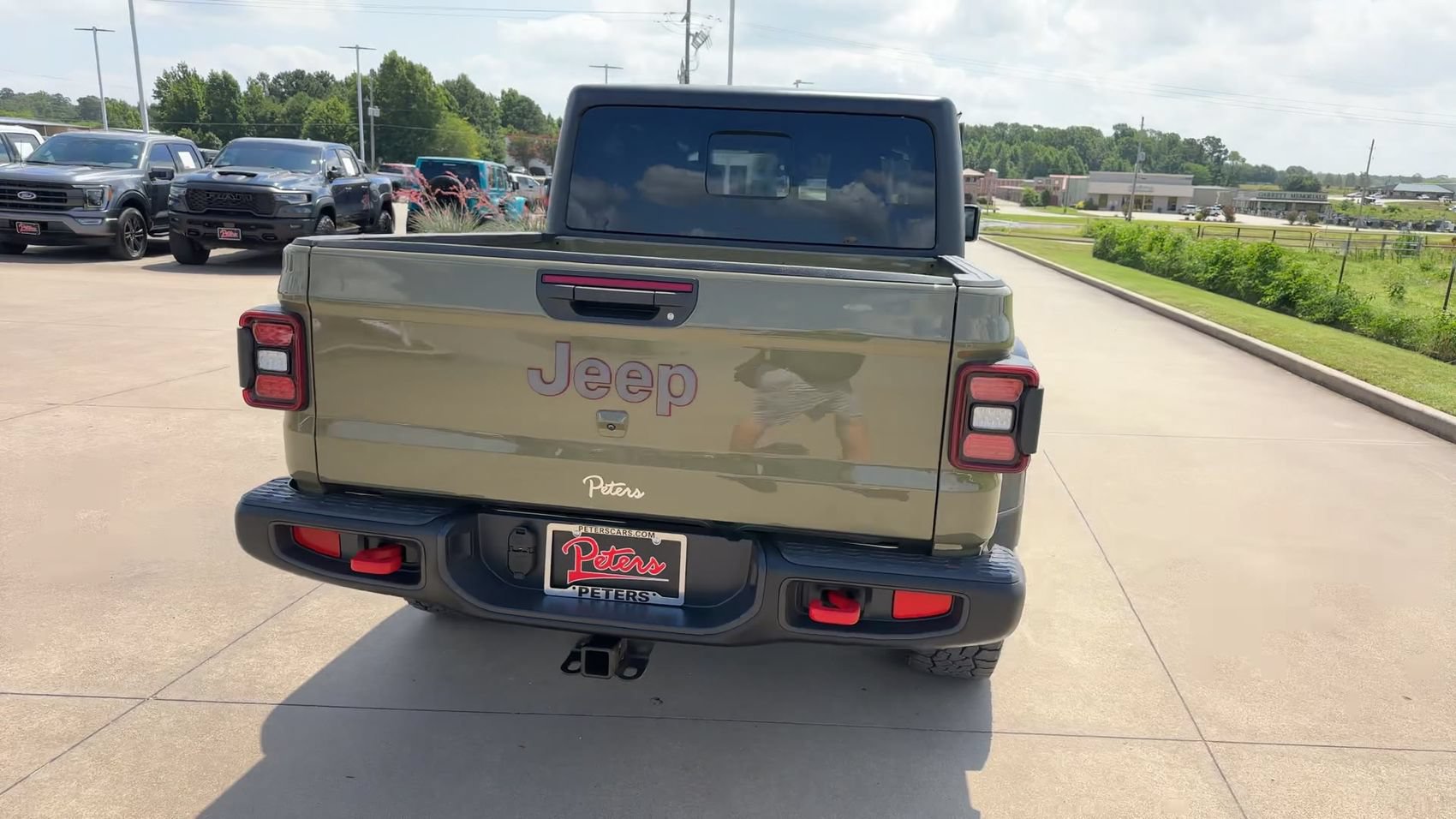 Used 2026 Jeep Gladiator Rubicon AWD/4WD image 8
