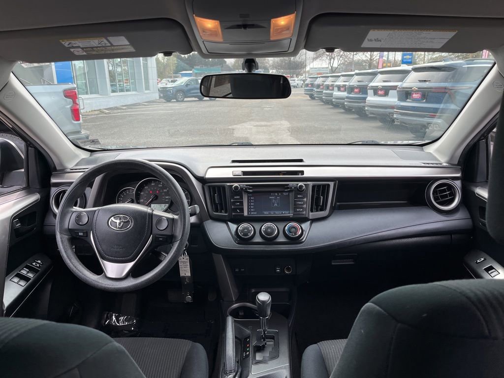 Used 2016 Toyota RAV4 LE image 34
