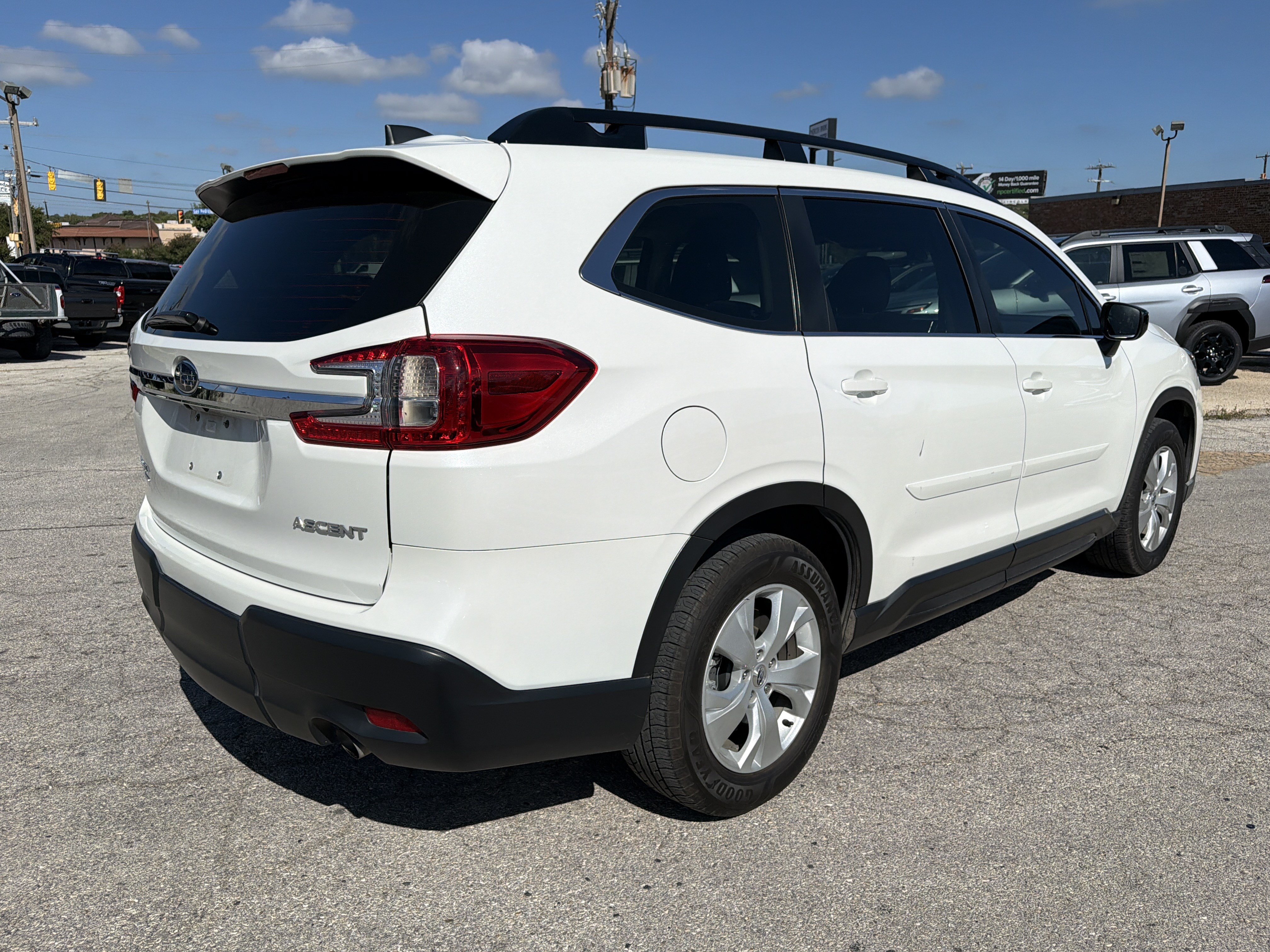 Certified 2023 Subaru Ascent 8-Passenger AWD/4WD image 10