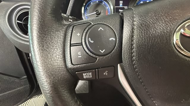 Used 2018 Toyota Corolla XSE FWD image 15