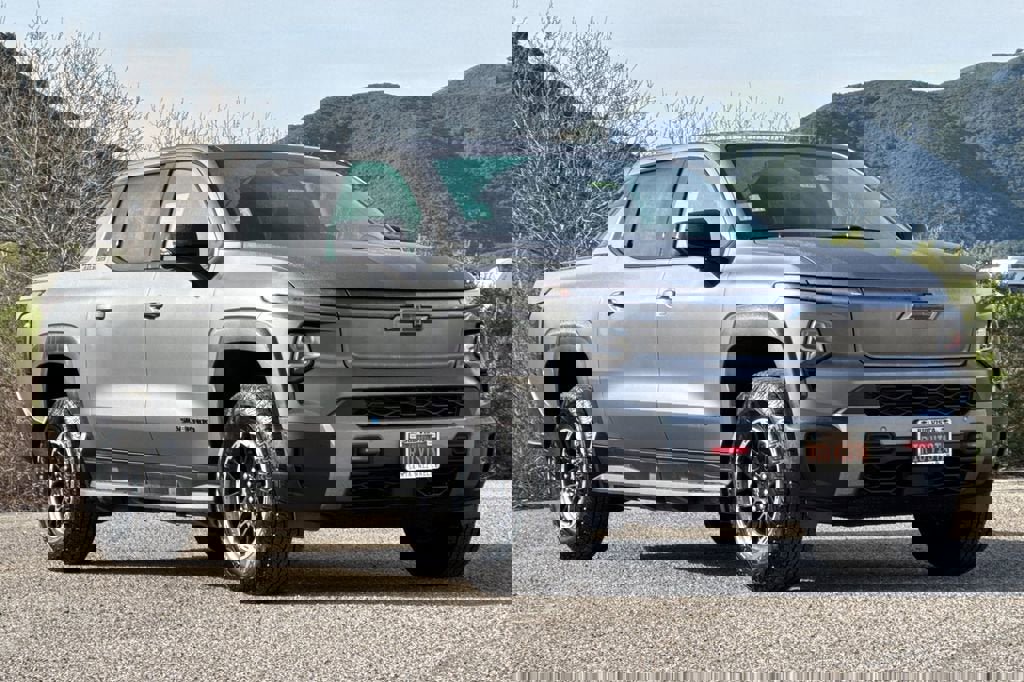 New 2026 Chevrolet Silverado EV Trail Boss image 2