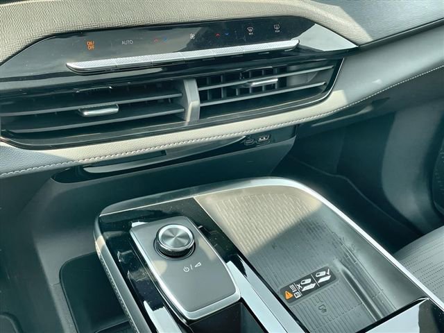 New 2026 Buick Enclave Sport Touring w/ Power Package FWD image 18