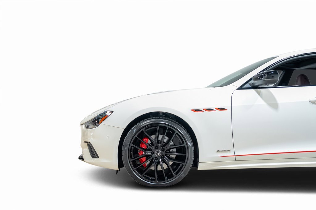 Used 2021 Maserati Ghibli S GranSport image 33