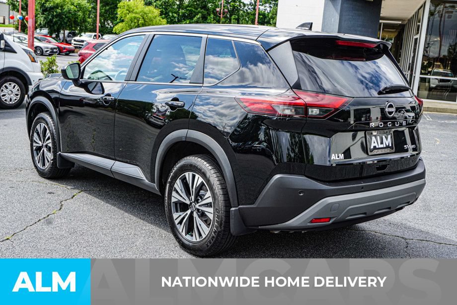 Used 2023 Nissan Rogue SV AWD/4WD image 4