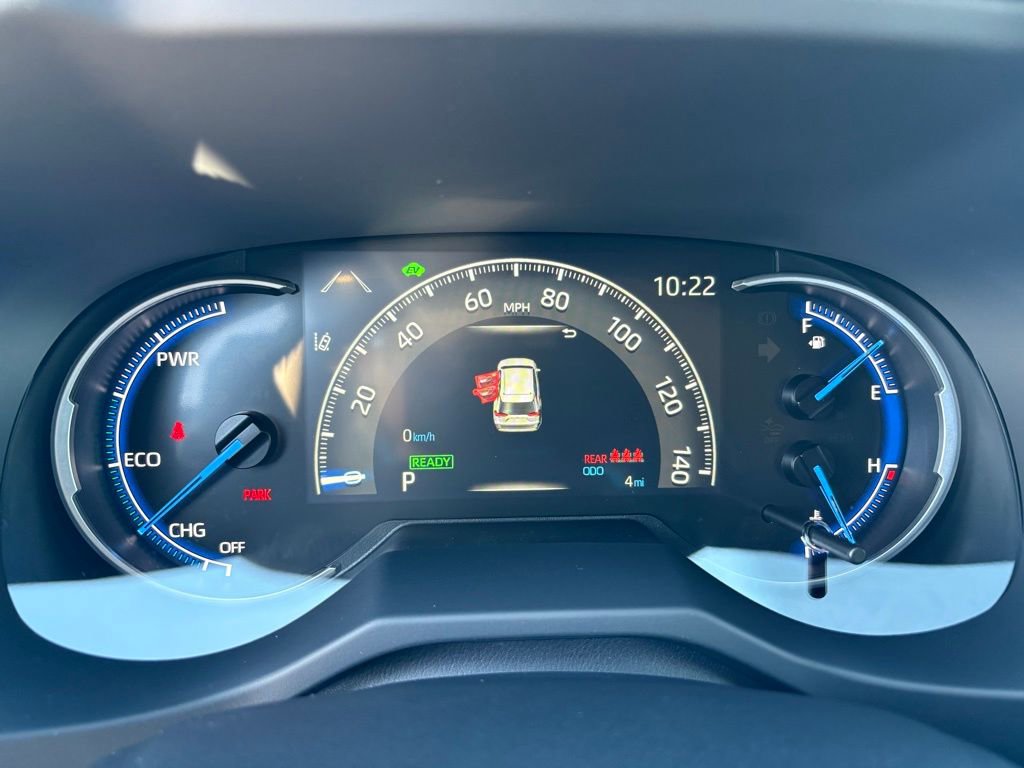 Used 2025 Toyota RAV4 LE image 17