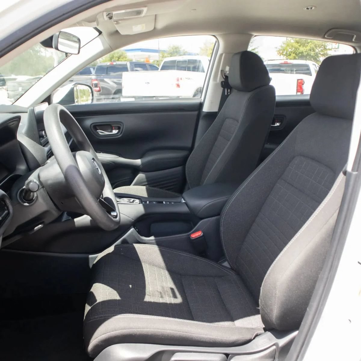 Used 2024 Honda HR-V LX image 24