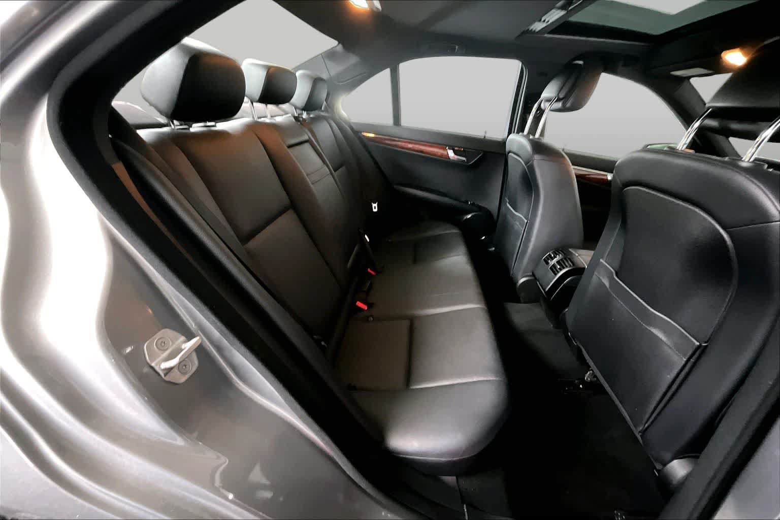 Used 2011 Mercedes-Benz C 300 4MATIC Sedan image 20