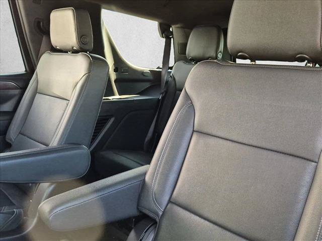 Used 2023 Chevrolet Tahoe Z71 w/ Luxury Package AWD/4WD image 13