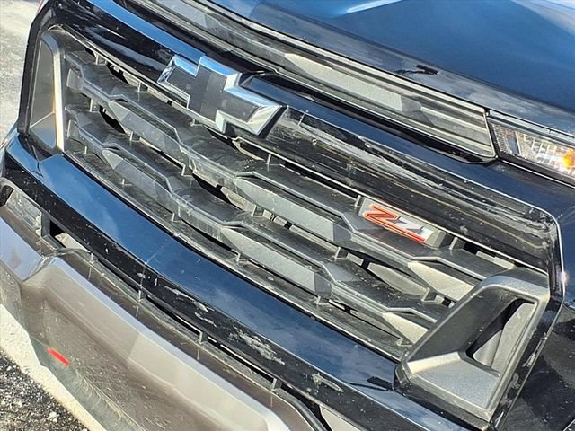 Used 2024 Chevrolet Colorado Z71 w/ Z71 Convenience Package 2 image 25