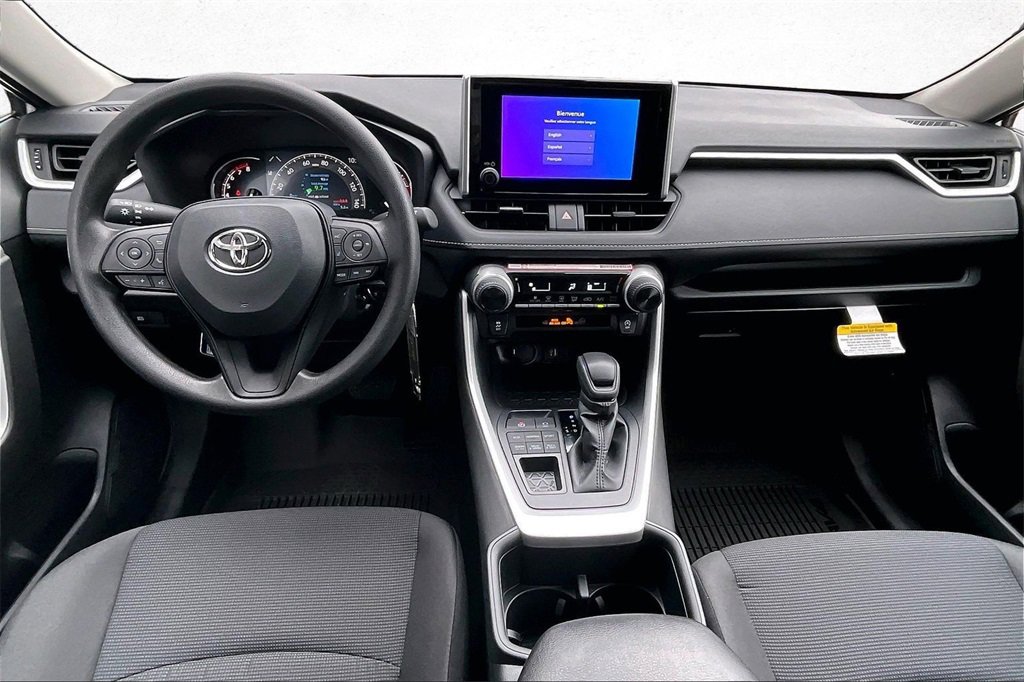 New 2025 Toyota RAV4 LE image 4